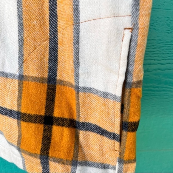 MOUNTAIN WOOL BLEND OVERSIZED PLAID SHACKET SIZE XL EUC - Picture 7 of 10